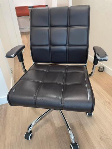 Bureaustoel gratis af te halen in Uilenstede