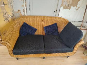 Gratis af te halen: Rotan bankje (ca. 180x70 cm)