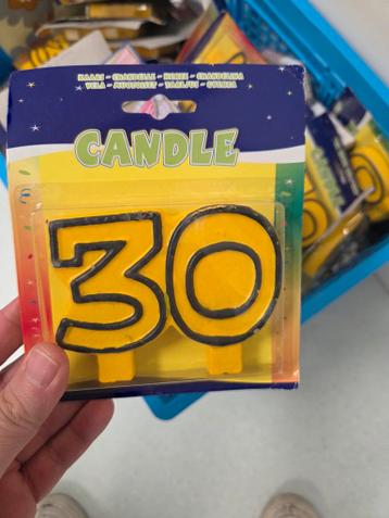 Doos vol Verjaardagskaars '30' & kleurkaars