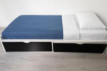 Gratis 1 persoonsbed wit met lades zwart