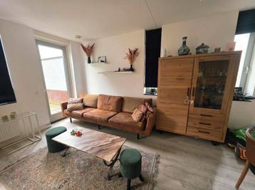 Gratis!!! Comfortabele driezitsbank - Bruin