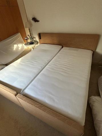 Elektrisch verstelbaar bed 180x200 - Zo goed als ni