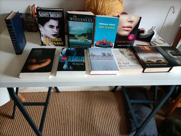 Diverse boeken van verschillende schrijvers.