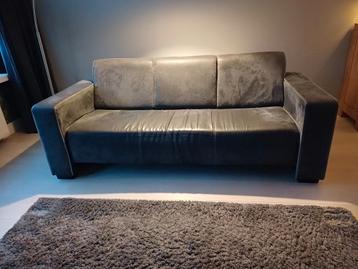 3-zits bank 200cm breed - gebruikt met lichte verkleuring