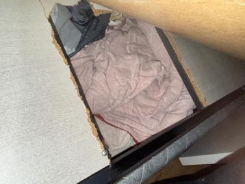 Twee persoonsbed zonder matras