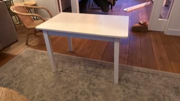 Gratis!! Klein kinder tafeltje om aan te spelen