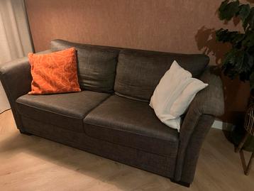 2-zits bank, in goede staat. Gratis af te halen