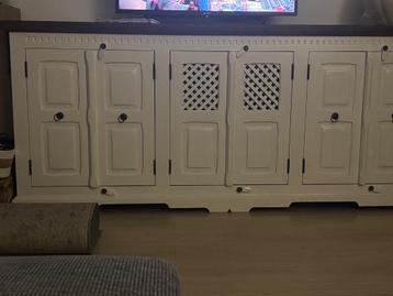 Prachtige, ruime dressoirkast -  moet deze week weg!