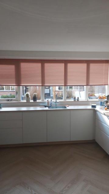 Jaloezie  van MR Jealousy kleur skinny dip 25 mm lamel