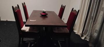 Gratis.Eettafel met stoelen - Kan nog een ronde mee!