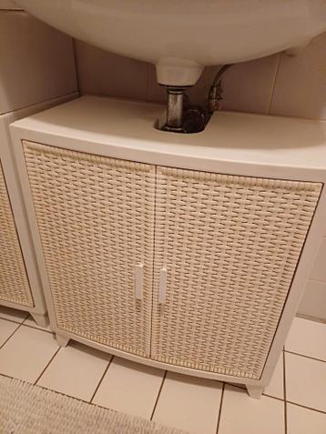Onder kastje voor wastafel.
