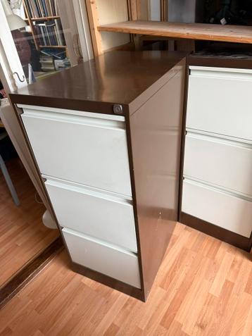 Gratis 2 archief kasten, 18 maart ophalen