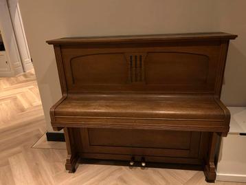 Gebruikt Piano - Gebroeders Neumeyer - moet gestemd worden