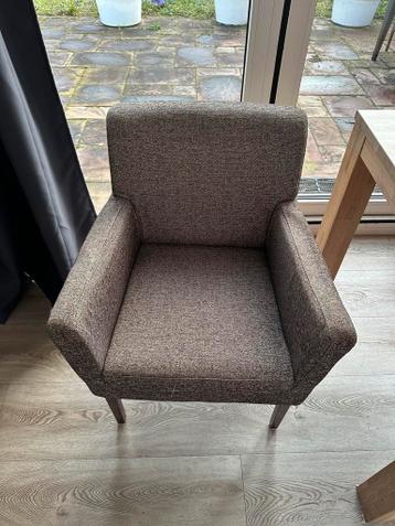 Gratis: 6 Comfortabele eettafelstoelen - Bruin Stof