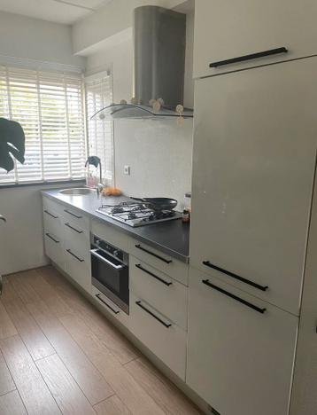 2 APRIL GRATIS AFHALEN, ZELF DEMONTEREN!!!