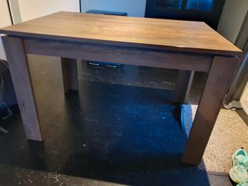 Mooie eettafel 120 bij 80 cm