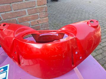 Aprilia SR Stuurkap Rood - Zo goed als nieuw