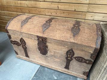Antieke houten schatkist / opbergbox 120x60x75 cm
