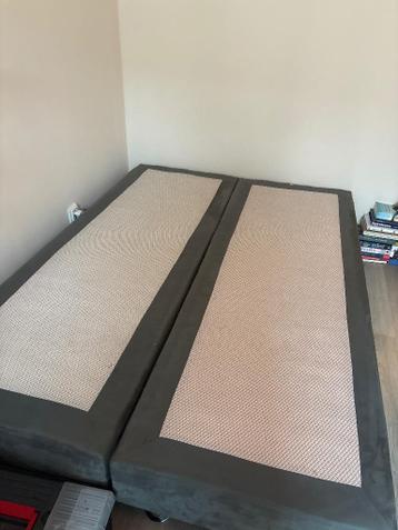 Boxspring gratis afhalen : moet weg voor 13:00