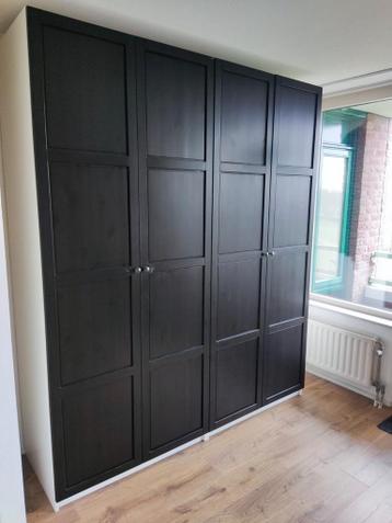 3x gratis IKEA kledingkasten.