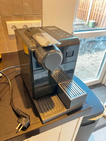 Nespresso DeLonghi koffiezetapparaat