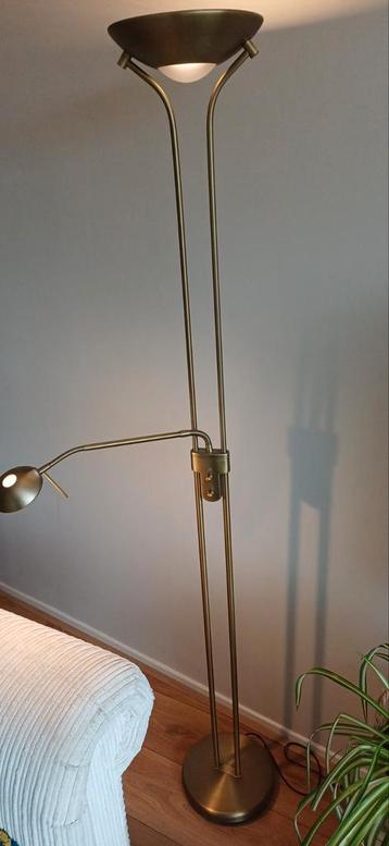 Goudkleurige staande lamp met leeslampje, dimbaar