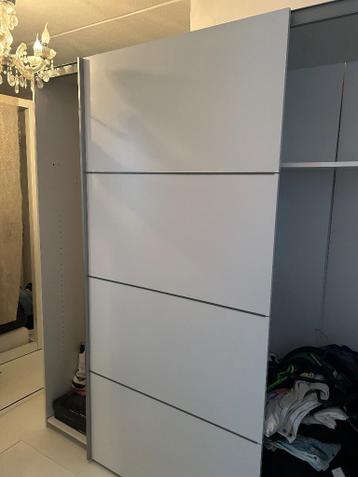 Kast Leen Bakker zweefdeur