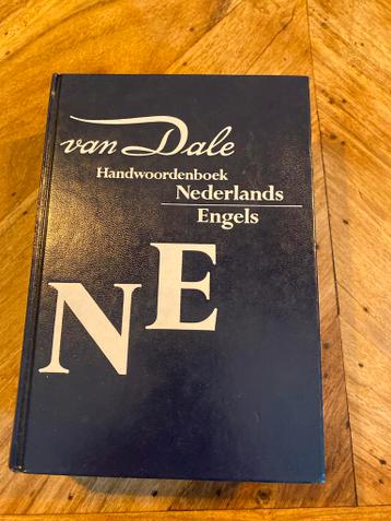 Van Dale Handwoordenboek Nederlands Engels 1988