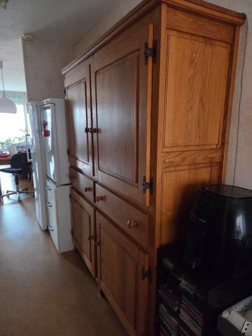 Nette kast met laden - 150b x 185h x 48d !!! Zaterdag huis l