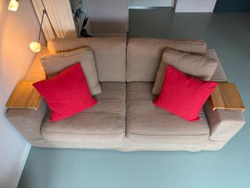 Gratis Luxe licht bruine tweezits bank  2x armleuning tafels