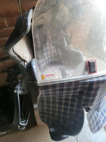 Bobike fietsstoeltjes voor en achter met windscherm