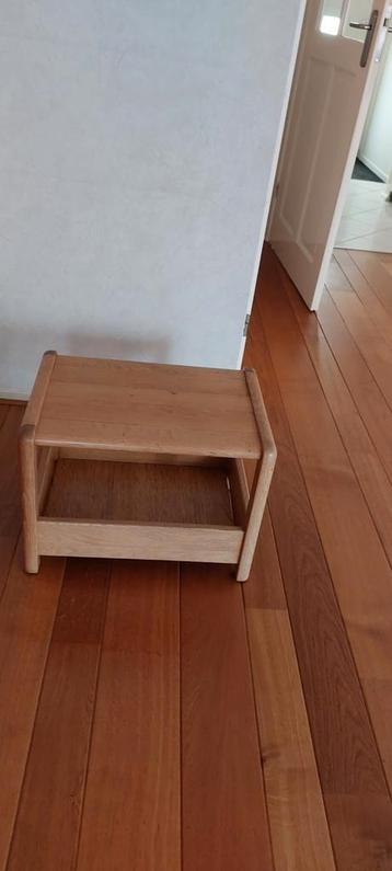 Massief eiken krantenbak