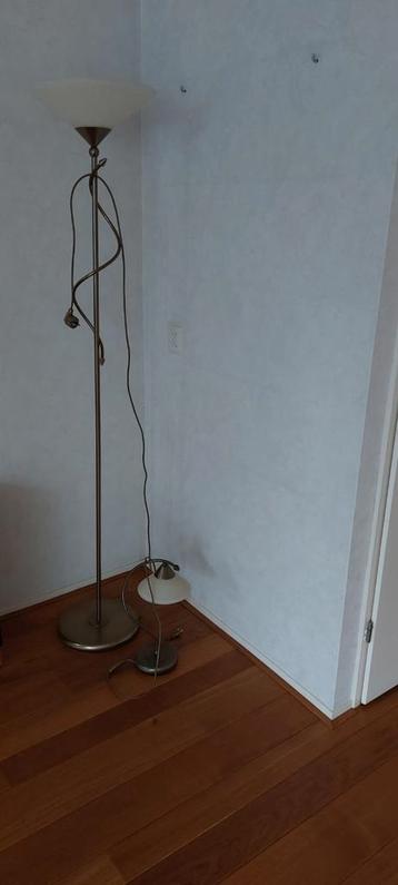 Set van 2 vloerlampen met leeslamp