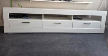 Hoogglans dressoir van Haco