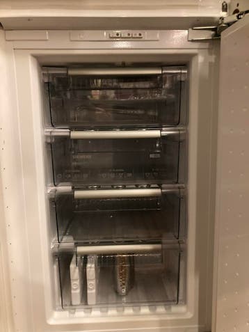 Siemens inbouw vriezer GI18DA65