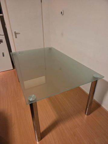 Glazen tafel 160x100, gratis af te halen