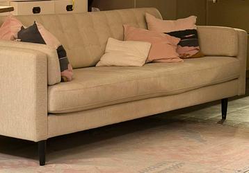 Gratis beige bank (karwei), voor donderdagochtend 12/3