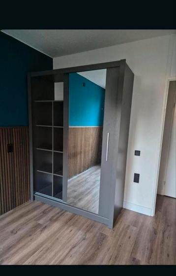 Meubella kledingkast met spiegel