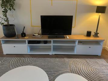 2 mooie tv meubels: gratis aangeboden!