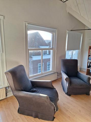 Twee originele Job stoelen