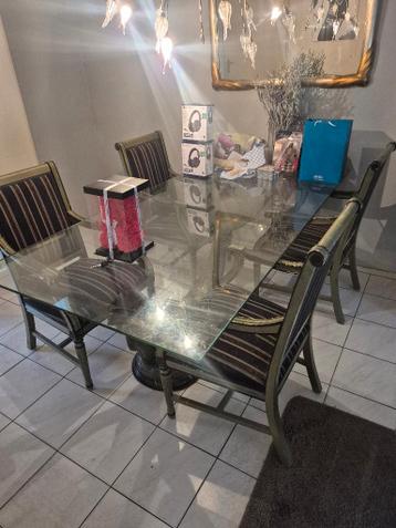 Eet tafel met 4 stoelen