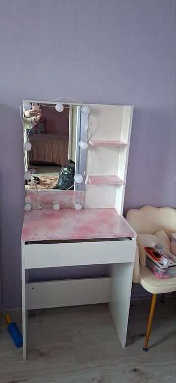 Kaptafel met spiegel en verlichting