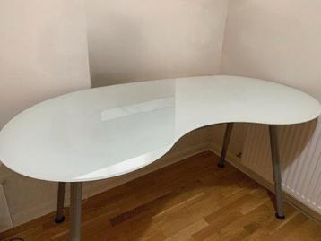 GRATIS Galant IKEA Buro/bureau met glas / glazen blad