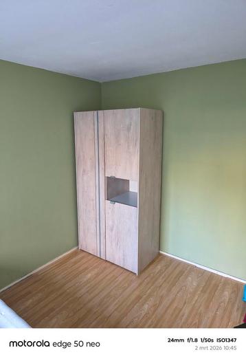 Praktische kledingkast - Gratis op te halen