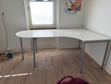 Ikea Bureau Tafel 160/200x120/80 met Verstelbare Poten