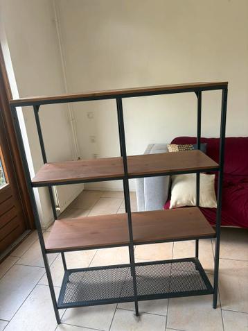 Stijlvolle Boekenkast met Metalen Frame en Houten Planken