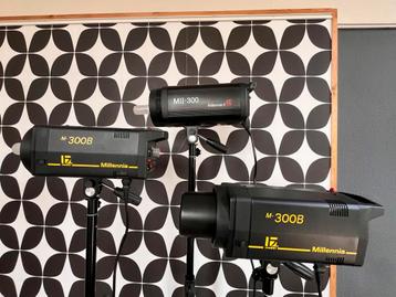 Gratis: Jinbei Flitsset: 3x 300B Millenia met softbox