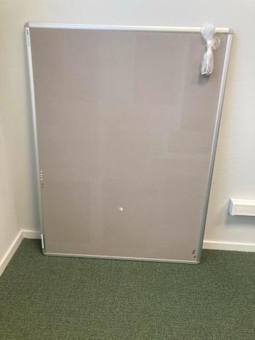 Prikbord 120 bij 90 cm