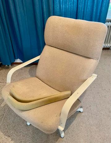 Artifort: Crèmekleurige fauteuil