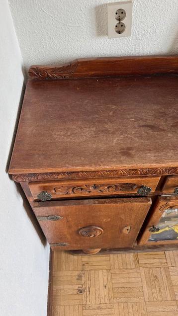 Gratis ophalen: Antieke houten kast met snijwerk